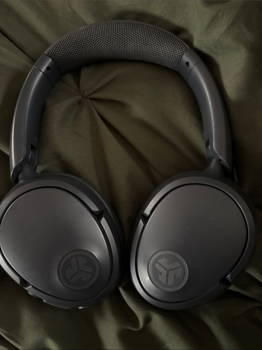 JBUDS LUX ANC
OVER-EAR HEADPHONES